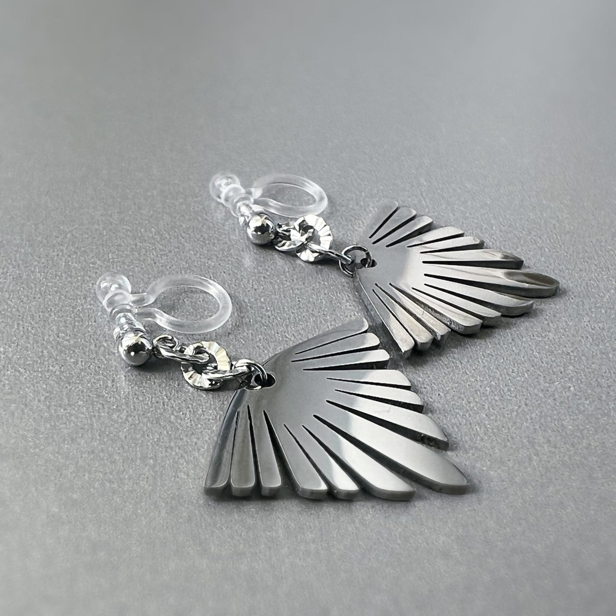 Boucles d'oreilles Clips INVISIBLES pendantes Chaîne tournesol pendentif bohème en acier inoxydable argent Clips confortable