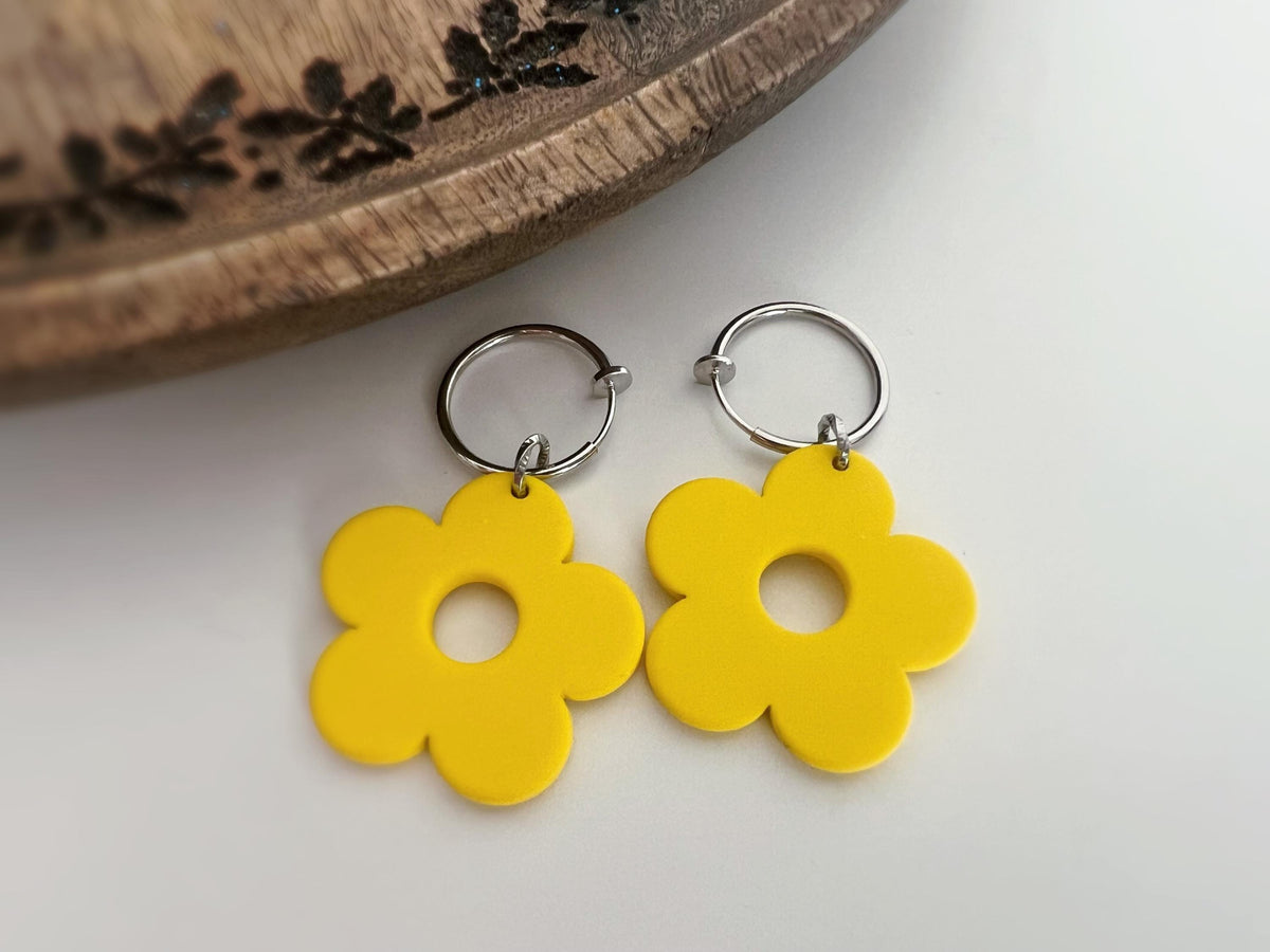 Sweet. 2 en 1 Clips Créole 18mm argent avec grande fleurs jaune fluo Boucles d'oreilles clips créole anneaux