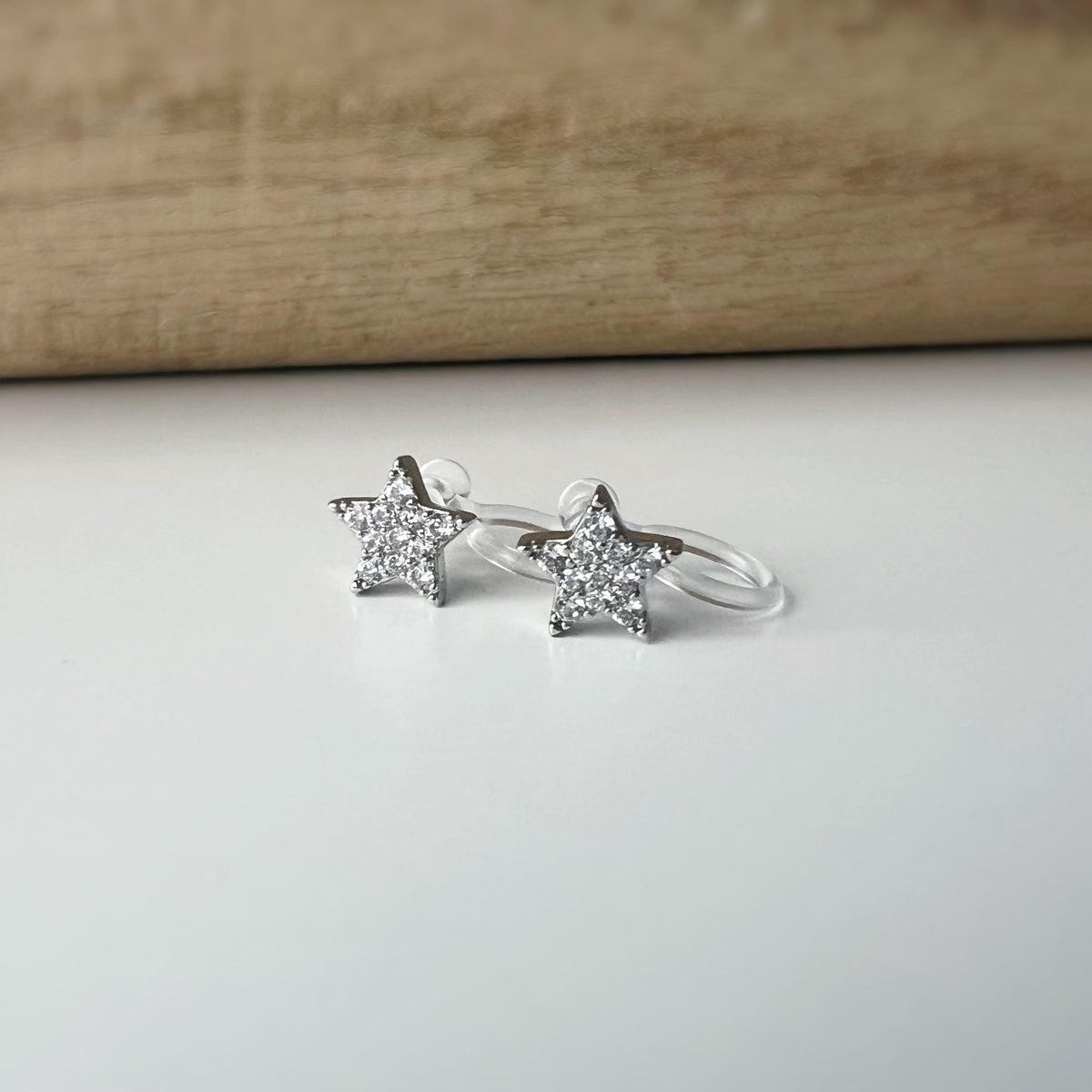 Mini étoile Argent clips d'oreilles résine invisible, étoile zircon Pentacle et étoile à huit branches Boucles d'oreille clips confortable