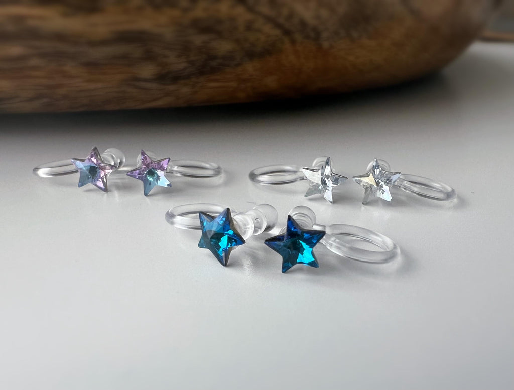 Mini étoile Cristaux PureCrystal Boucles d’oreilles clip légères et confortables, idéales pour illuminer vos tenues sans perçage.