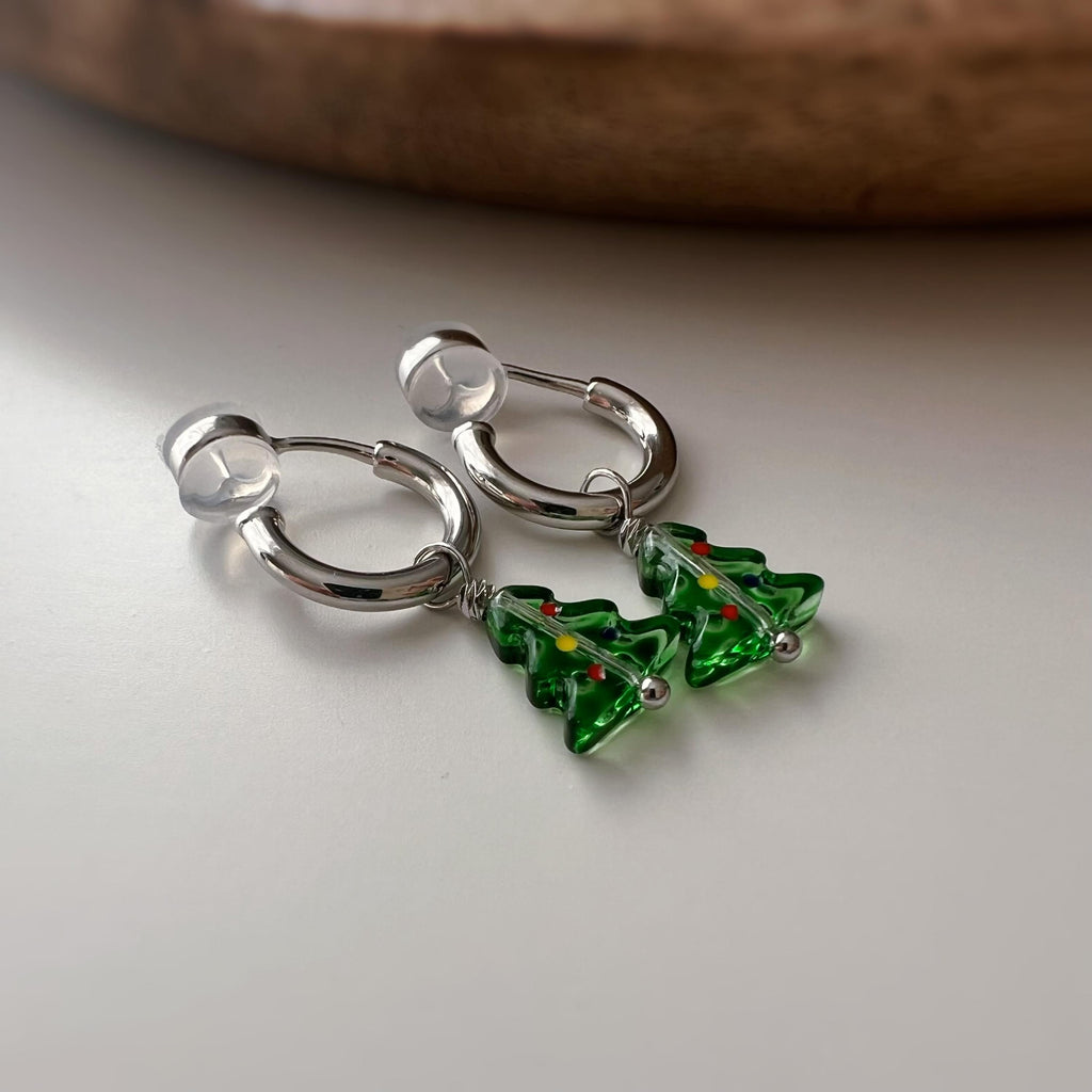 Boucles d’oreilles CLIPS sapin de Noël amovible, Créoles or/argent sans perçage – pendentif interchangeable, confortables et festives