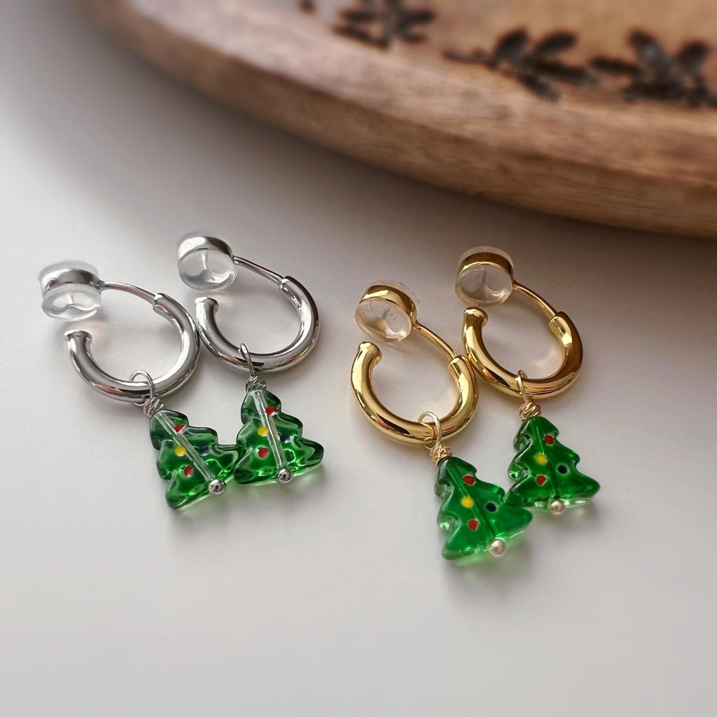 Boucles d’oreilles CLIPS sapin de Noël amovible, Créoles or/argent sans perçage – pendentif interchangeable, confortables et festives