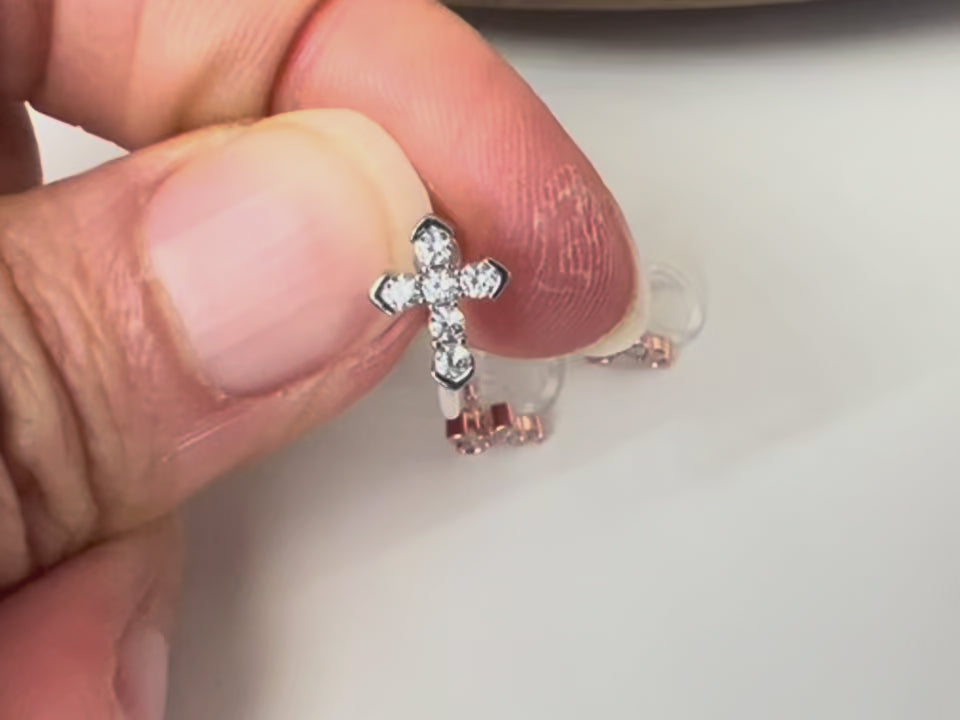 Clips d’oreilles croix strass, couleur or argent ou or rose