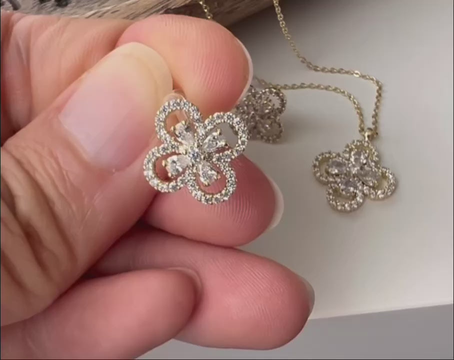 Clip d’oreilles + Collier “Fleur Élégante” – Set scintillant