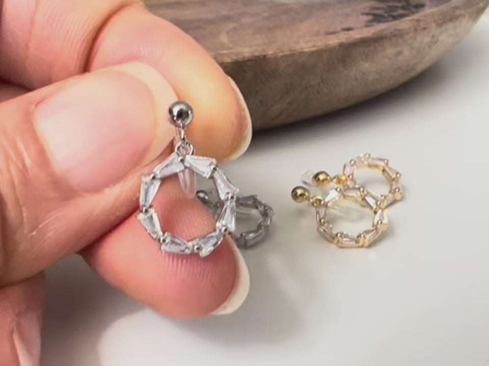 Clips d’oreilles cercle maillons couleur argent or